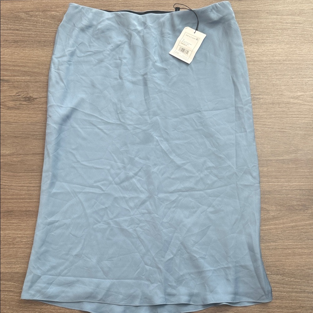 Theory 100% silk Light Blue Pencil Skirt with slit new with tags